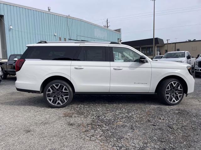 2026 White Metallic Ford Expedition Max Platinum 4X4 SUV