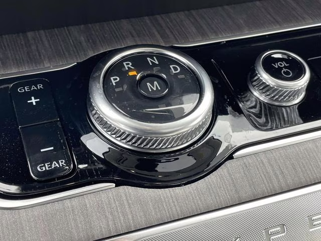 2026 White Metallic Ford Expedition Max Platinum 4X4 SUV