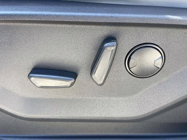 2026 White Metallic Ford Expedition Active RWD SUV