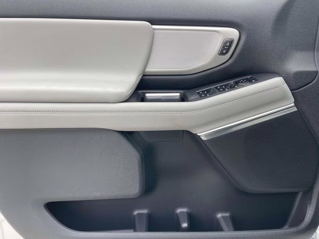 2026 White Metallic Ford Expedition Active 4X4 SUV