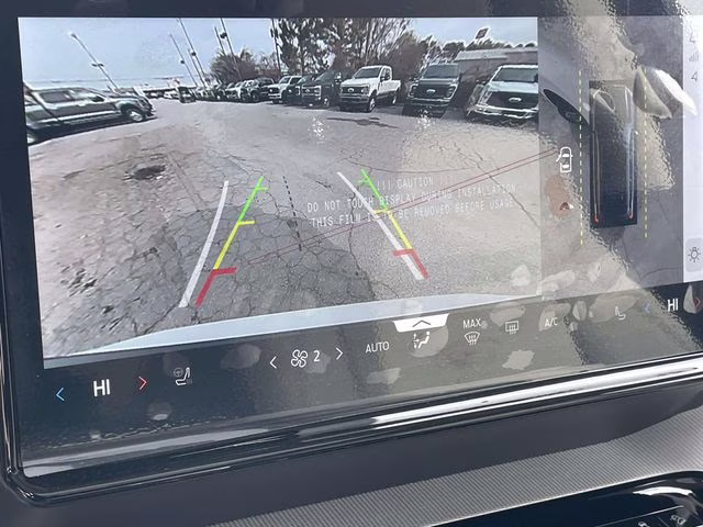 2026 White Metallic Ford Expedition Active 4X4 SUV