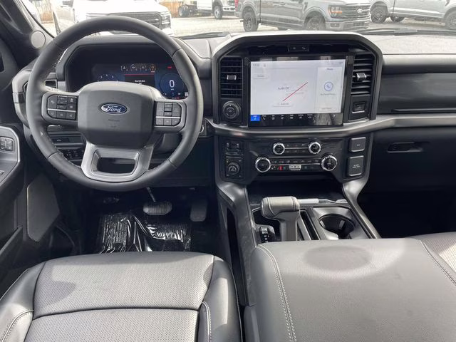 2026 Avalanche Ford F-150 Lariat 4X4 Truck