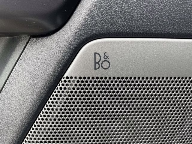 2026 Avalanche Ford F-150 Lariat 4X4 Truck