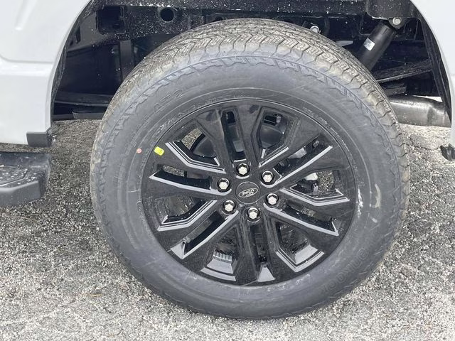 2026 Avalanche Ford F-150 Lariat 4X4 Truck