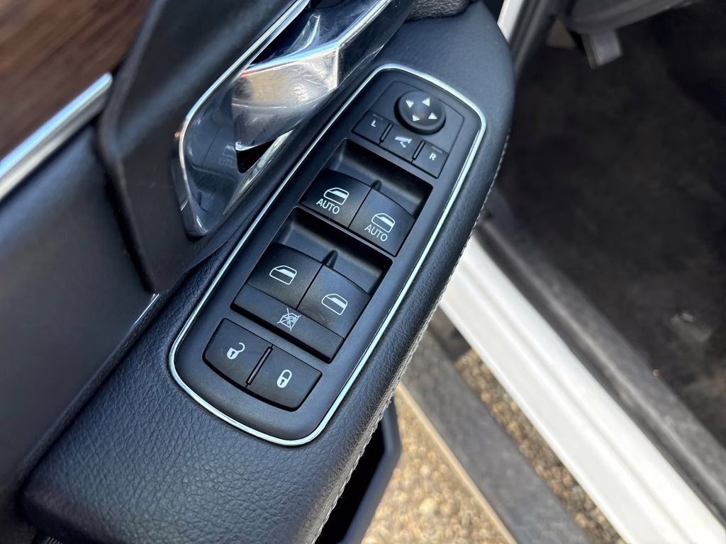 2017 Bright White Clearcoat Ram 1500 Laramie RWD Truck