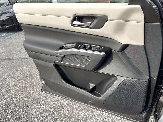 2026 Gun Metallic Nissan Pathfinder SL 4X4 SUV