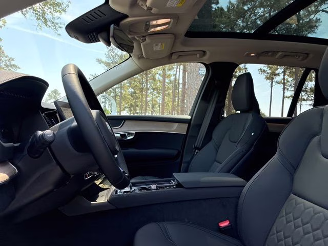 2026 Crystal White Volvo XC90 B5 Core AWD SUV