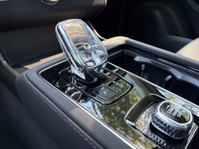 2026 Crystal White Volvo XC90 B5 Core AWD SUV