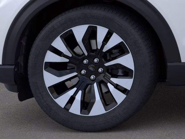 2026 Star White Metallic Tri-Coat Ford Explorer Platinum 4X4 SUV