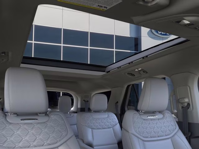 2026 Star White Metallic Tri-Coat Ford Explorer Platinum 4X4 SUV