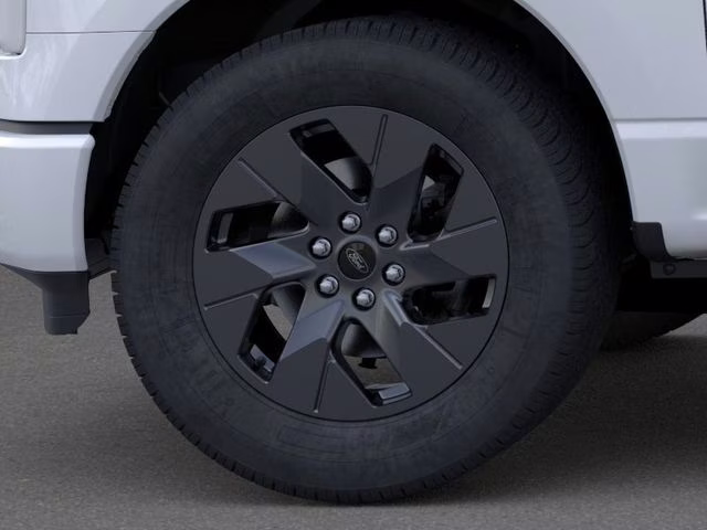 2025 Space White Metallic Ford F-150 Lightning Flash AWD Truck