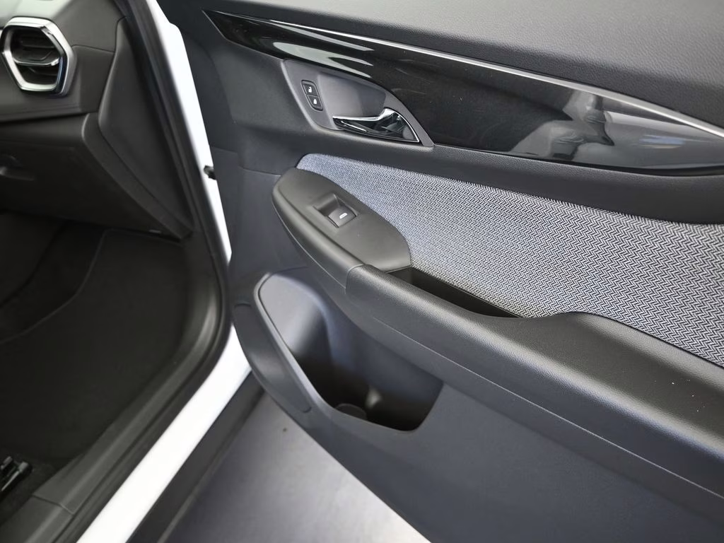 2026 Summit White Chevrolet Trailblazer LT FWD SUV