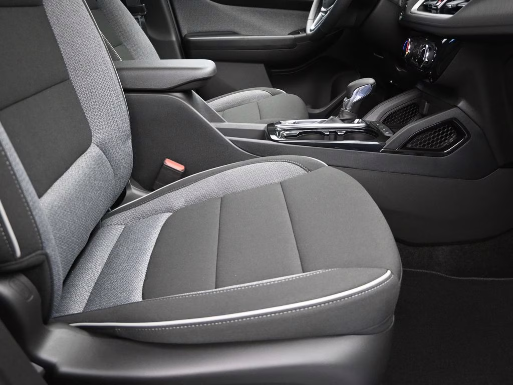 2026 Summit White Chevrolet Trailblazer LT FWD SUV
