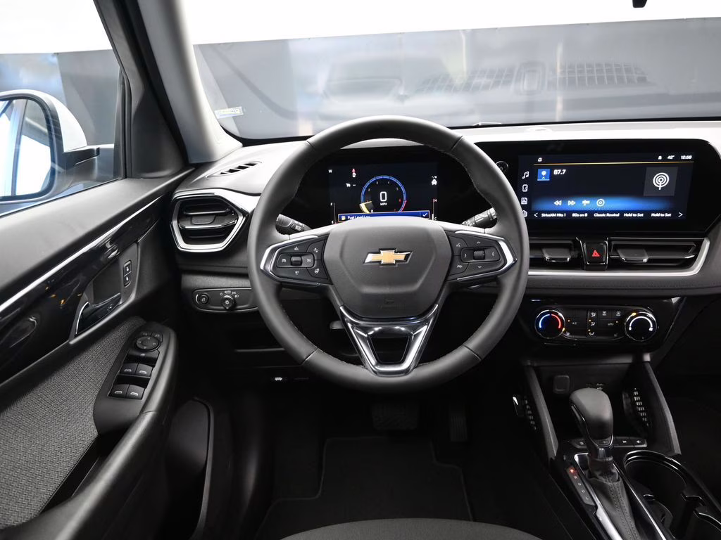 2026 Summit White Chevrolet Trailblazer LT FWD SUV