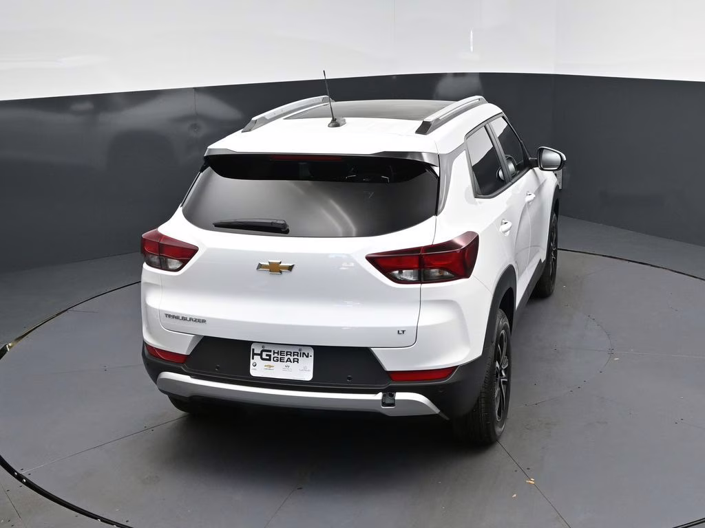 2026 Summit White Chevrolet Trailblazer LT FWD SUV