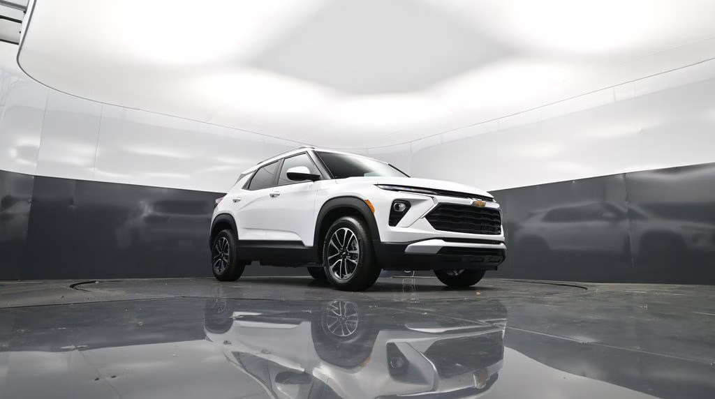 2026 Summit White Chevrolet Trailblazer LT FWD SUV