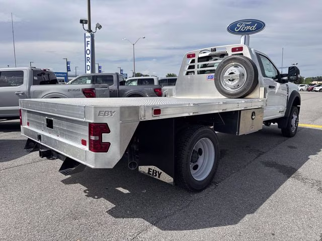 2026 Oxford White Ford Super Duty F-450 DRW XL 4X4 Chassis