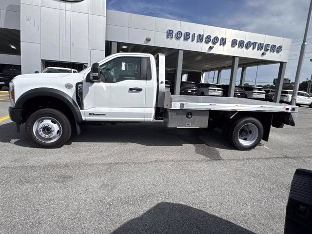 2026 Oxford White Ford Super Duty F-450 DRW XL 4X4 Chassis