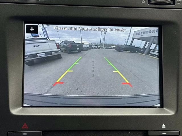 2017 White Platinum Clearcoat Lincoln Navigator L Select RWD SUV