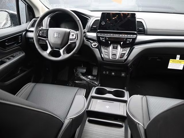 2026 Platinum White Pearl Honda Odyssey Elite FWD Van