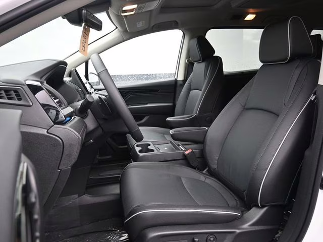 2026 Platinum White Pearl Honda Odyssey Elite FWD Van