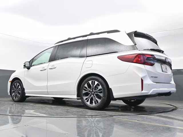 2026 Platinum White Pearl Honda Odyssey Elite FWD Van