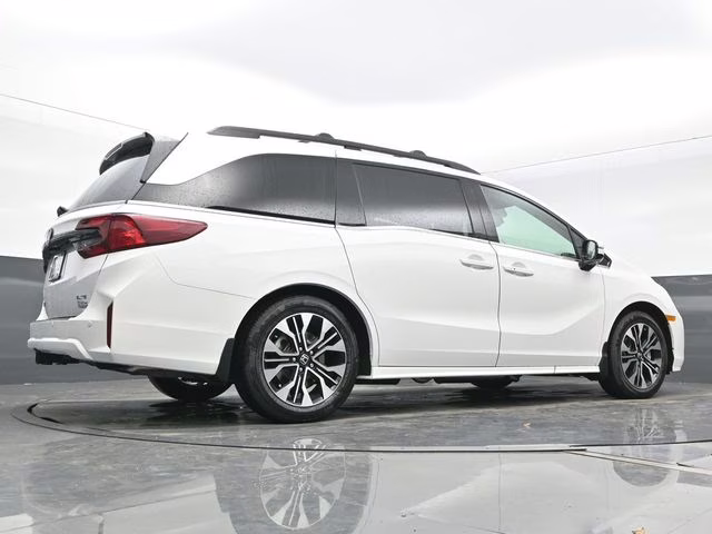 2026 Platinum White Pearl Honda Odyssey Elite FWD Van