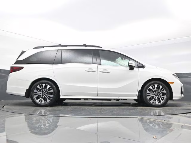 2026 Platinum White Pearl Honda Odyssey Elite FWD Van