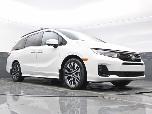 2026 Platinum White Pearl Honda Odyssey Elite FWD Van