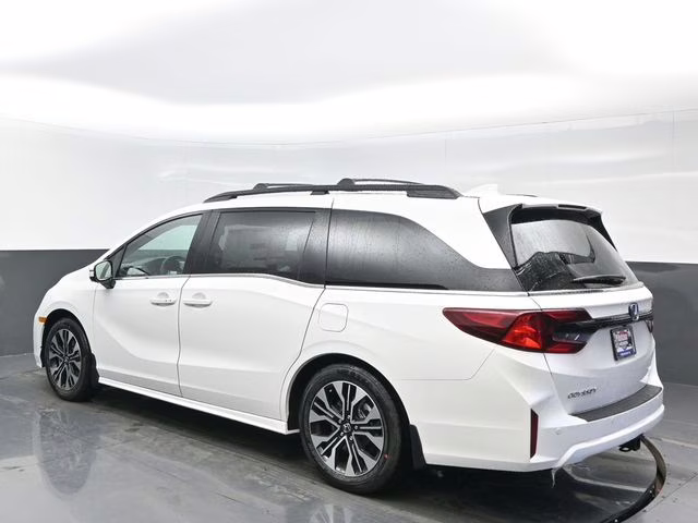 2026 Platinum White Pearl Honda Odyssey Elite FWD Van
