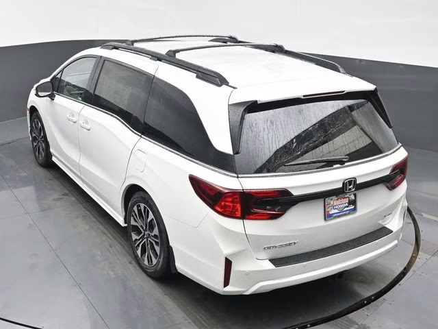 2026 Platinum White Pearl Honda Odyssey Elite FWD Van