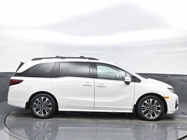 2026 Platinum White Pearl Honda Odyssey Elite FWD Van