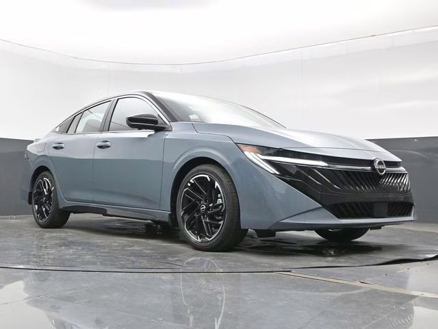 2026 Atlantic Gray/Super Black Nissan Sentra SR FWD Sedan