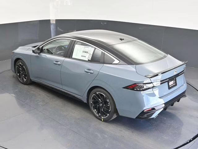 2026 Atlantic Gray/Super Black Nissan Sentra SR FWD Sedan