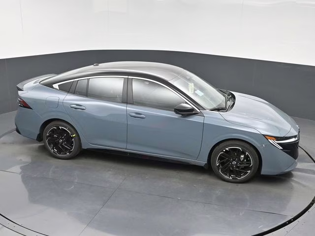 2026 Atlantic Gray/Super Black Nissan Sentra SR FWD Sedan