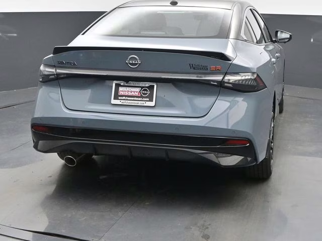 2026 Atlantic Gray/Super Black Nissan Sentra SR FWD Sedan