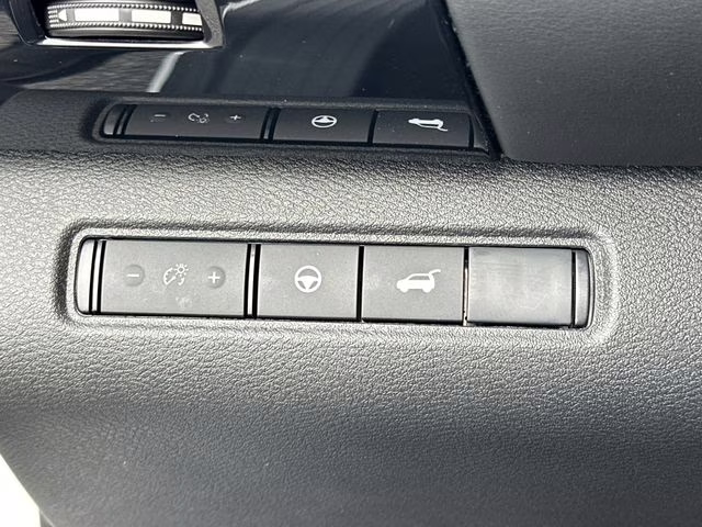 2026 Everest White Pearl Tricoat Nissan Pathfinder SV 4X4 SUV