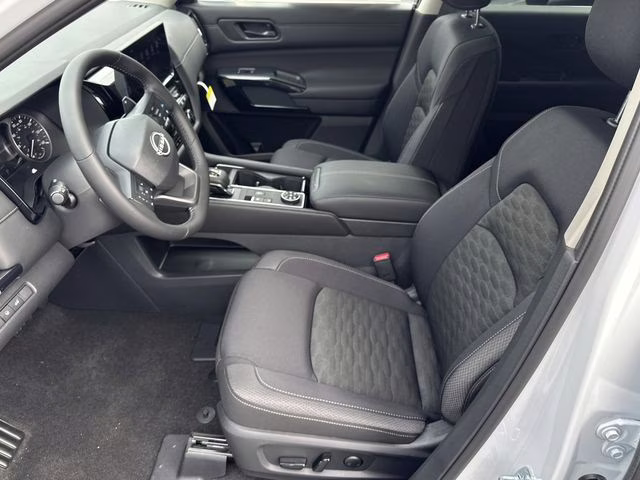 2026 Everest White Pearl Tricoat Nissan Pathfinder SV 4X4 SUV