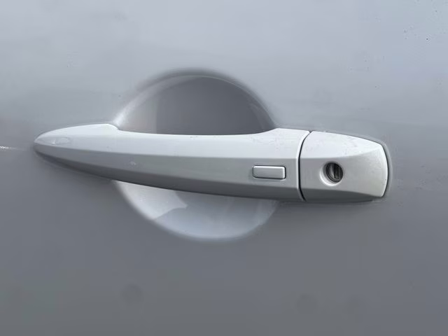 2026 Everest White Pearl Tricoat Nissan Pathfinder SV 4X4 SUV