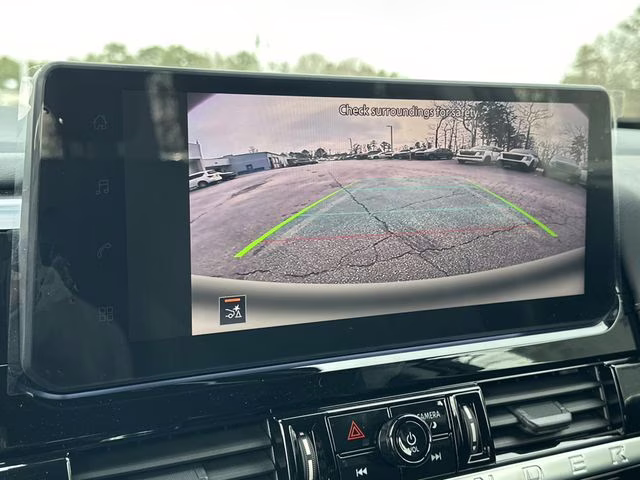 2026 Everest White Pearl Tricoat Nissan Pathfinder SV 4X4 SUV