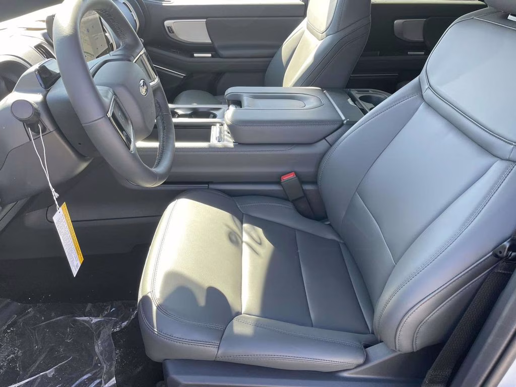 2026 Space Silver Metallic Ford Expedition Max Active RWD SUV