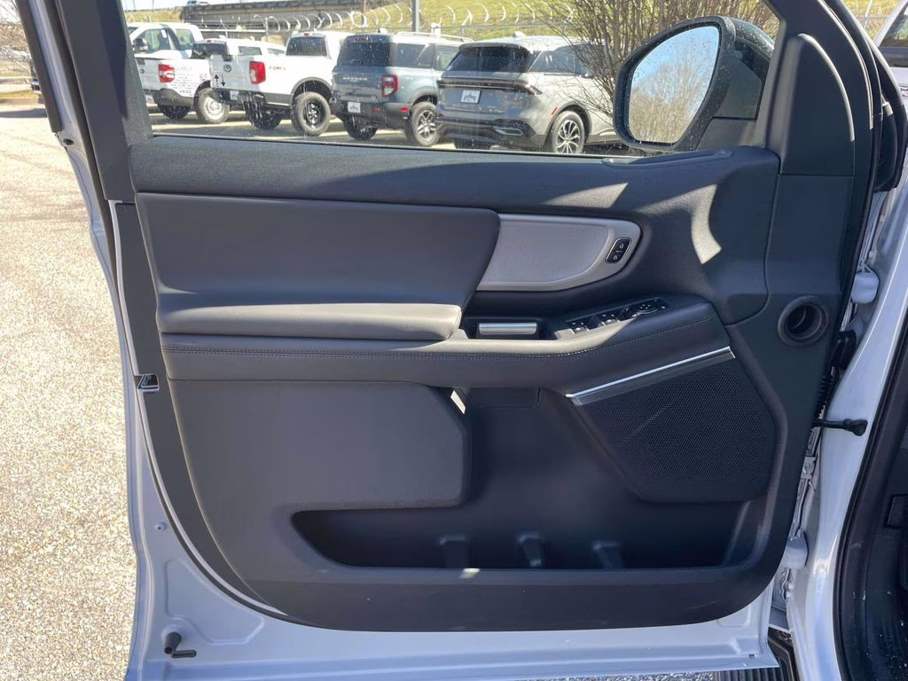 2026 Space Silver Metallic Ford Expedition Max Active RWD SUV