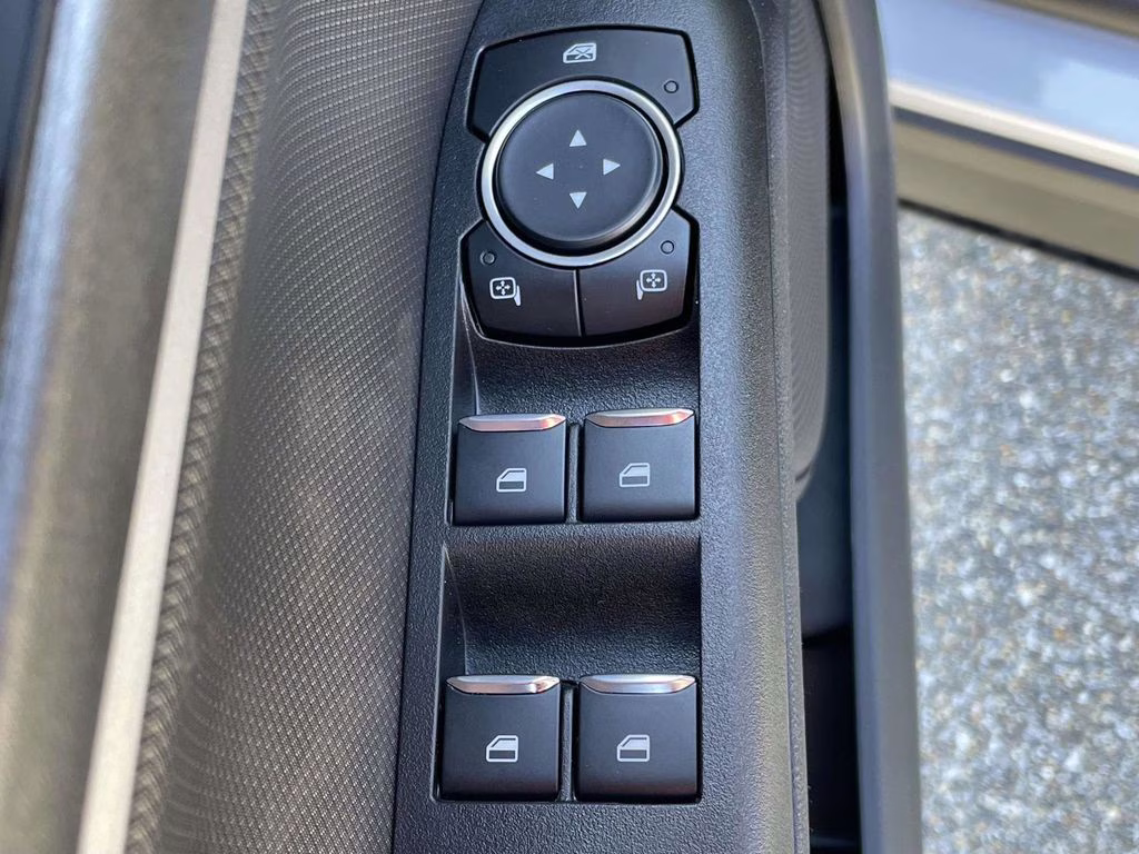 2026 Space White Metallic Ford Bronco Sport Outer Banks 4X4 SUV