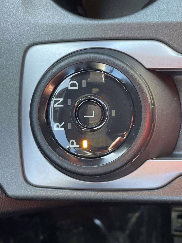 2026 Space White Metallic Ford Bronco Sport Outer Banks 4X4 SUV