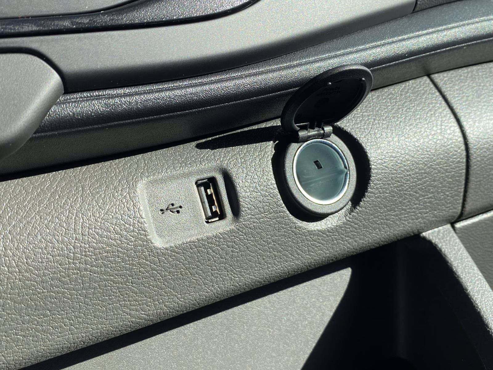 2026 Oxford White Ford Transit-250 Base RWD Van