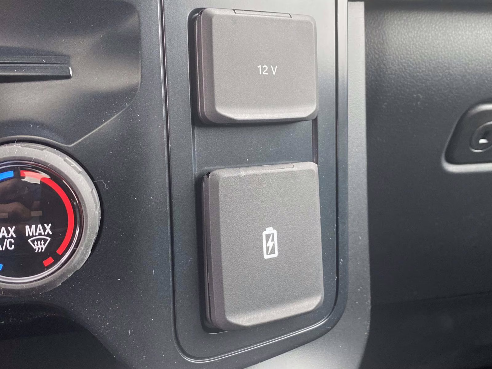 2026 Avalanche Ford F-150 STX 4X4 Truck