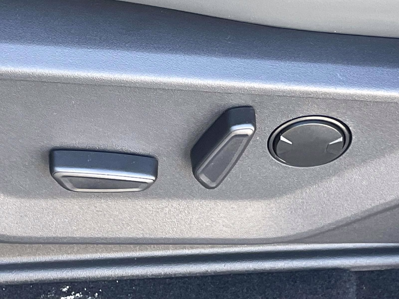 2026 Space Silver Metallic Ford Expedition Max Active RWD SUV