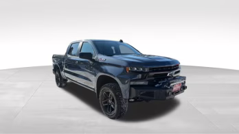 2020 Shadow Gray Metallic Chevrolet Silverado 1500 LT Trail Boss 4X4 Truck