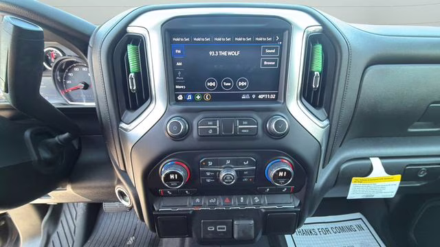 2020 Shadow Gray Metallic Chevrolet Silverado 1500 LT Trail Boss 4X4 Truck