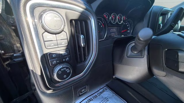 2020 Shadow Gray Metallic Chevrolet Silverado 1500 LT Trail Boss 4X4 Truck